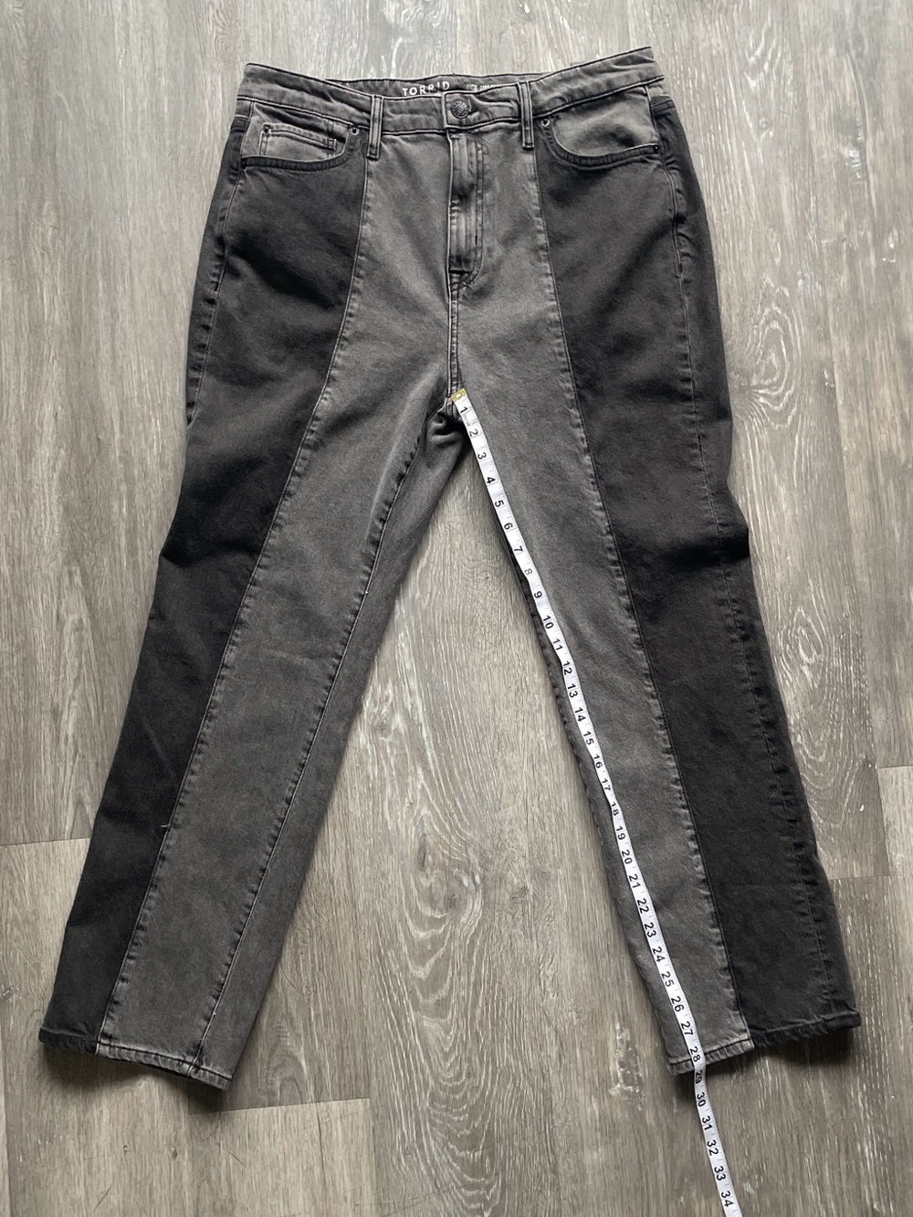 Torrid High-Rise Straight Colorblock Jeans NWT Black & Gray Two-Tone Denim - Picture 6 of 8